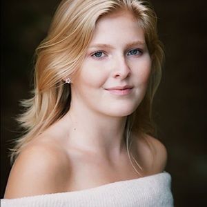 Meet your Posher, Genevieve